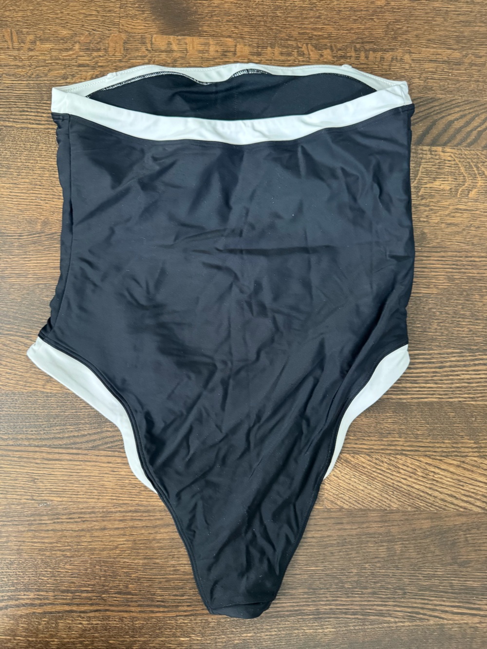 Abercrombie & Fitch Black and White One-Piece Swimsuit - Picture 2 of 2